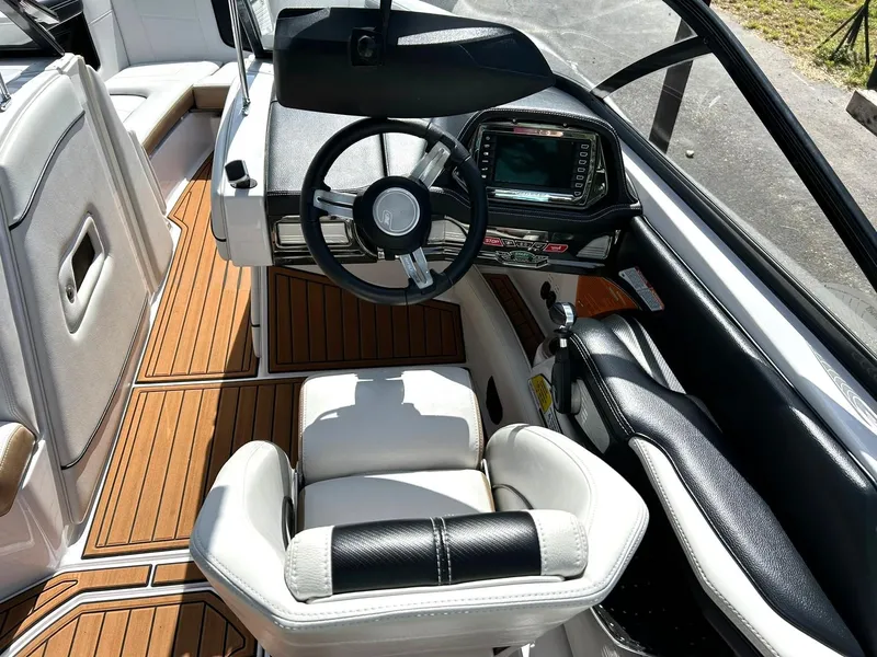 Slide: The Image of Nautique Super Air Nautique G23 2014 - 54
