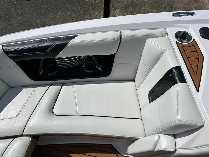 Slide: The Image of Nautique Super Air Nautique G23 2014 - 60