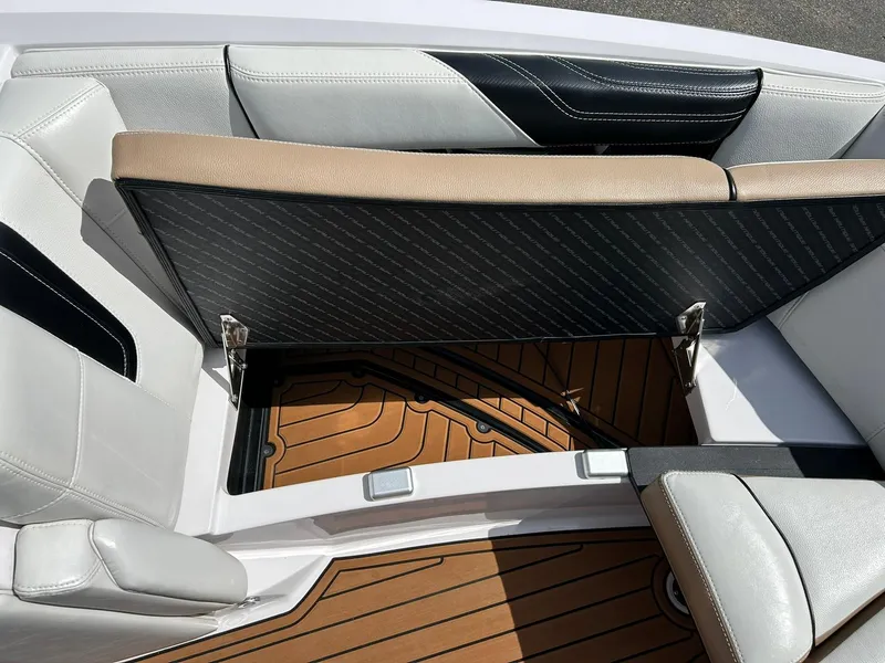 Slide: The Image of Nautique Super Air Nautique G23 2014 - 66