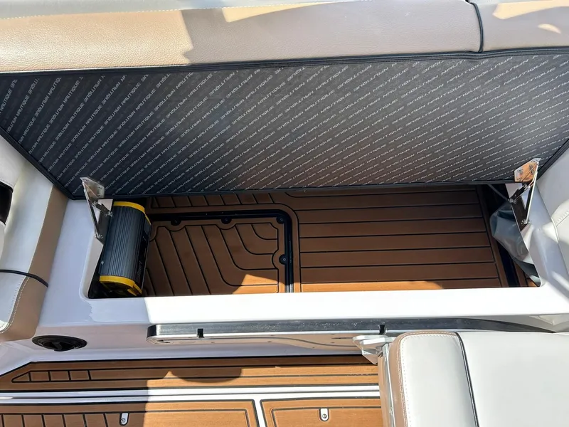 Slide: The Image of Nautique Super Air Nautique G23 2014 - 67