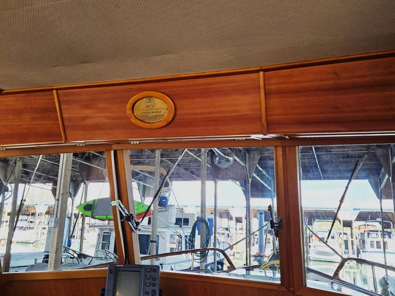 Slide: The Image of Grand Banks 36 Europa 1990 - 50