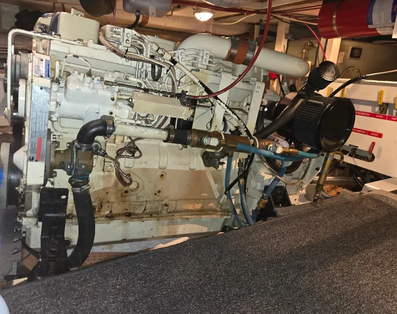 Slide: The Image of Grand Banks 36 Europa 1990 - 55