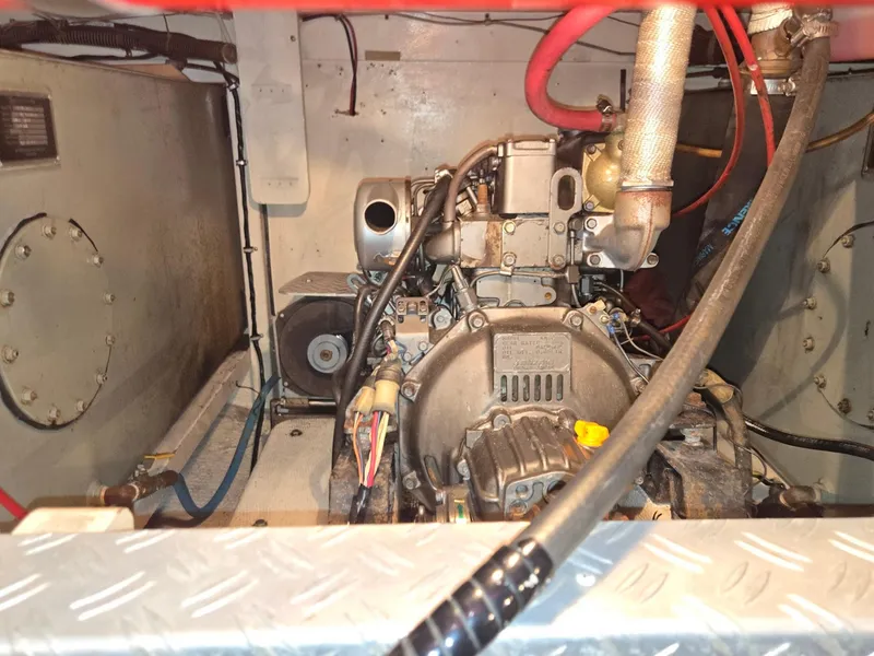 Slide: The Image of Grand Banks 36 Europa 1990 - 62