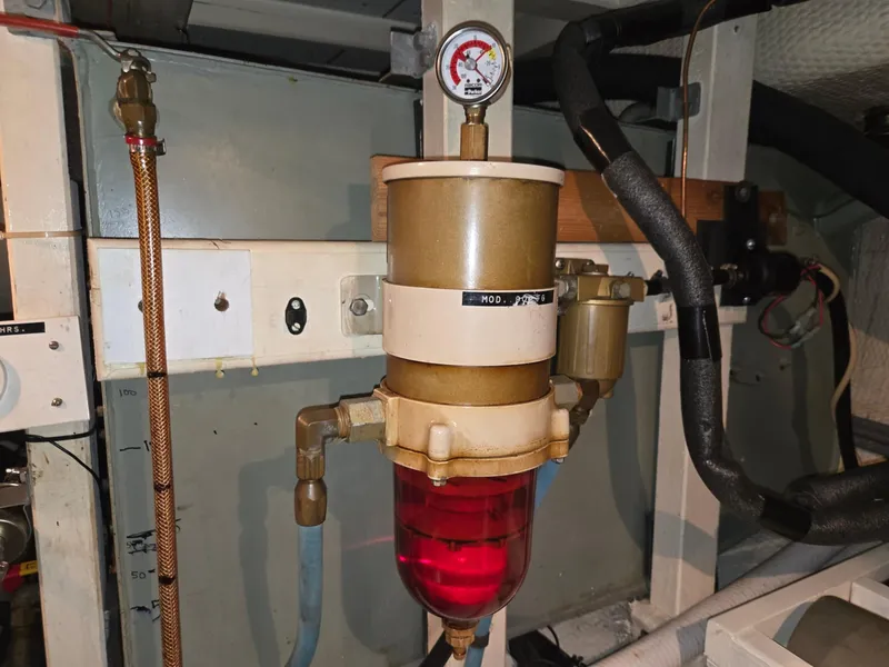 Slide: The Image of Grand Banks 36 Europa 1990 - 65