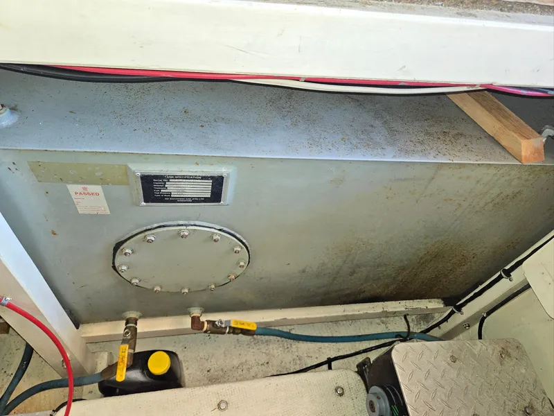 Slide: The Image of Grand Banks 36 Europa 1990 - 67