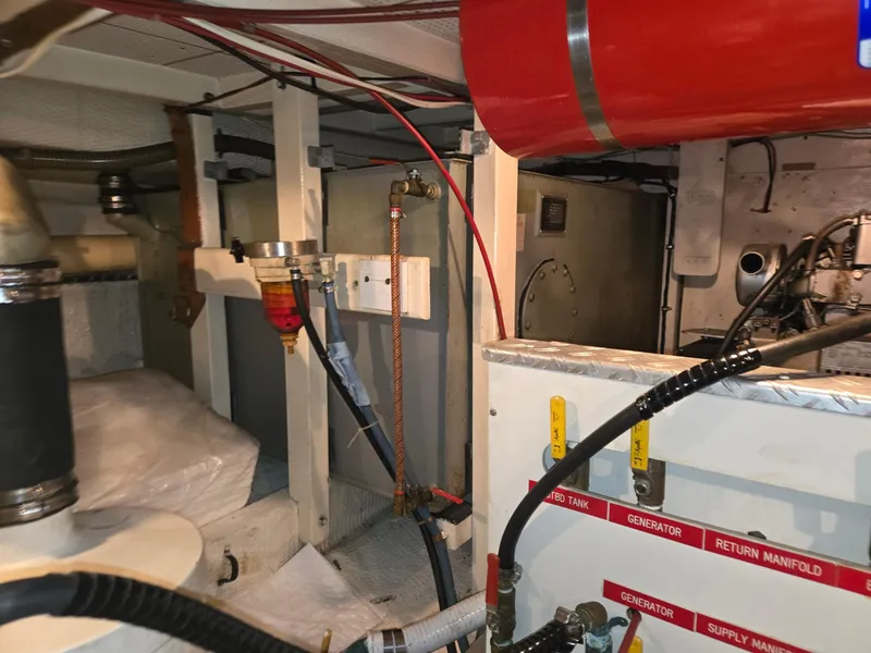 Slide: The Image of Grand Banks 36 Europa 1990 - 68