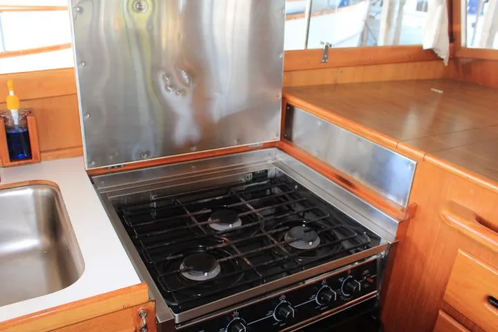 Slide: The Image of Grand Banks 36 Europa 1990 - 74