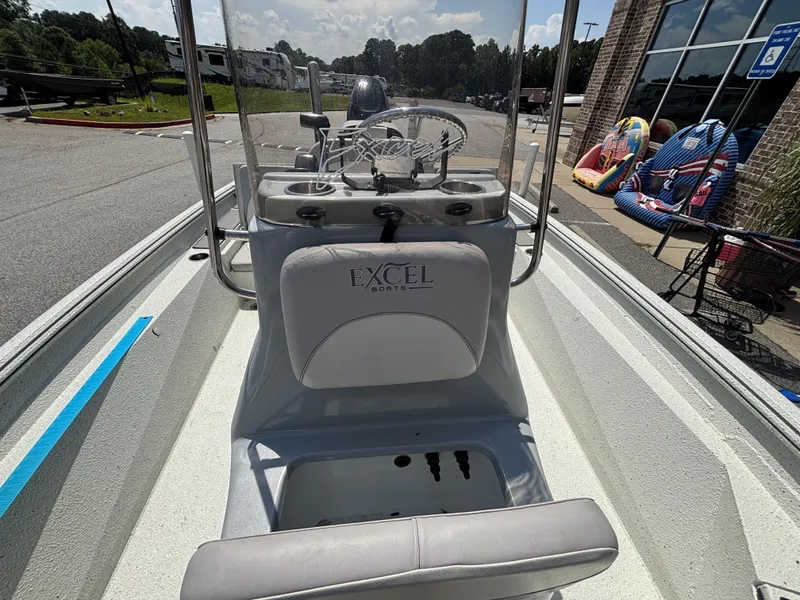Slide: The Image of Excel Bay Pro 203 w/Suzuki 140HP Engine and Aluminum Trailer Included 2021 - 13