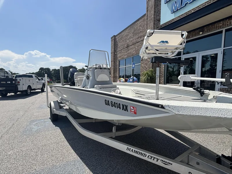 Slide: The Image of Excel Bay Pro 203 w/Suzuki 140HP Engine and Aluminum Trailer Included 2021 - 28