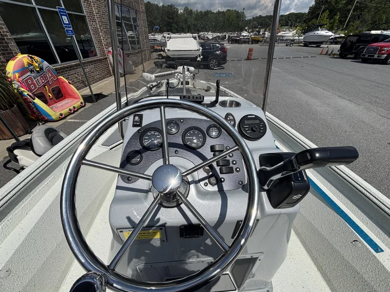 Slide: The Image of Excel Bay Pro 203 w/Suzuki 140HP Engine and Aluminum Trailer Included 2021 - 40