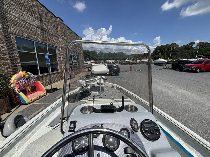 Slide: The Image of Excel Bay Pro 203 w/Suzuki 140HP Engine and Aluminum Trailer Included 2021 - 41