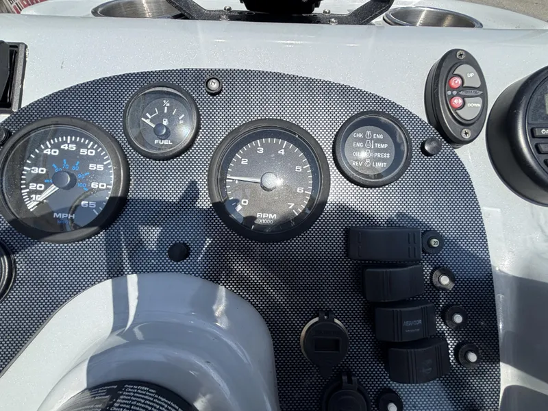 Slide: The Image of Excel Bay Pro 203 w/Suzuki 140HP Engine and Aluminum Trailer Included 2021 - 45