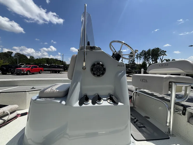 Slide: The Image of Excel Bay Pro 203 w/Suzuki 140HP Engine and Aluminum Trailer Included 2021 - 7