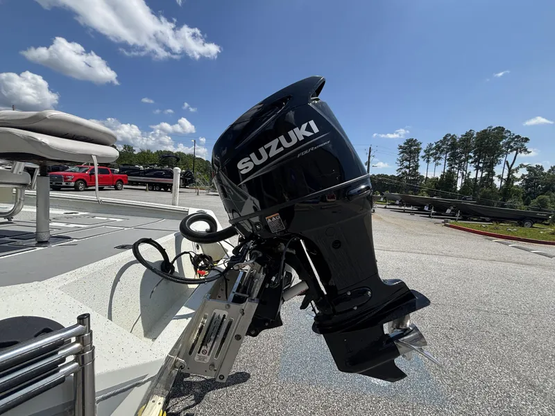 Slide: The Image of Excel Bay Pro 203 w/Suzuki 140HP Engine and Aluminum Trailer Included 2021 - 8