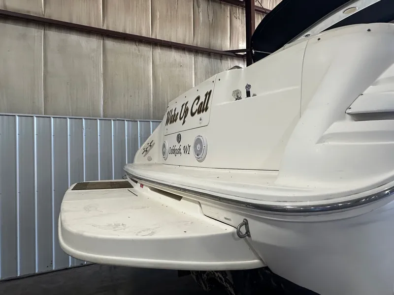 Slide: The Image of Sea Ray 330 Sundancer 1997 - 18