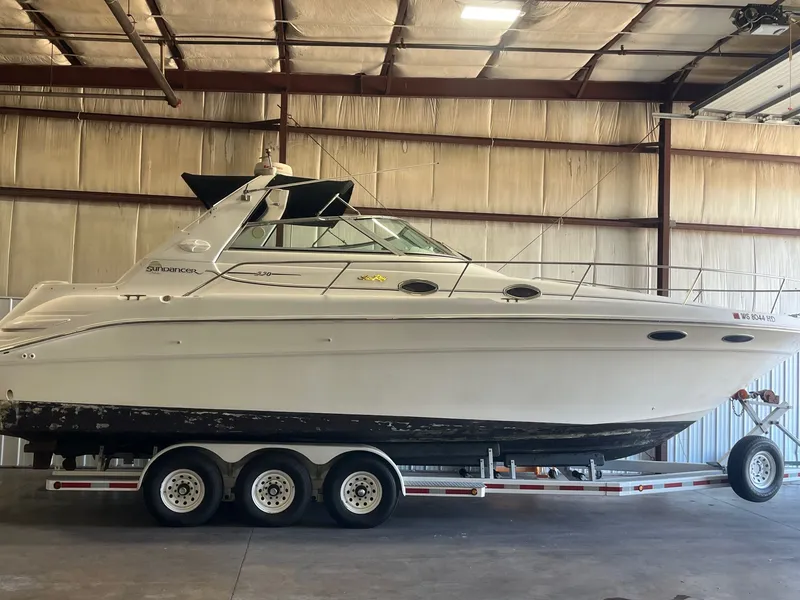 Slide: The Image of Sea Ray 330 Sundancer 1997 - 36