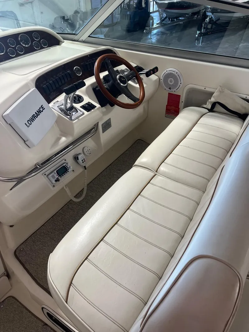 Slide: The Image of Sea Ray 330 Sundancer 1997 - 5
