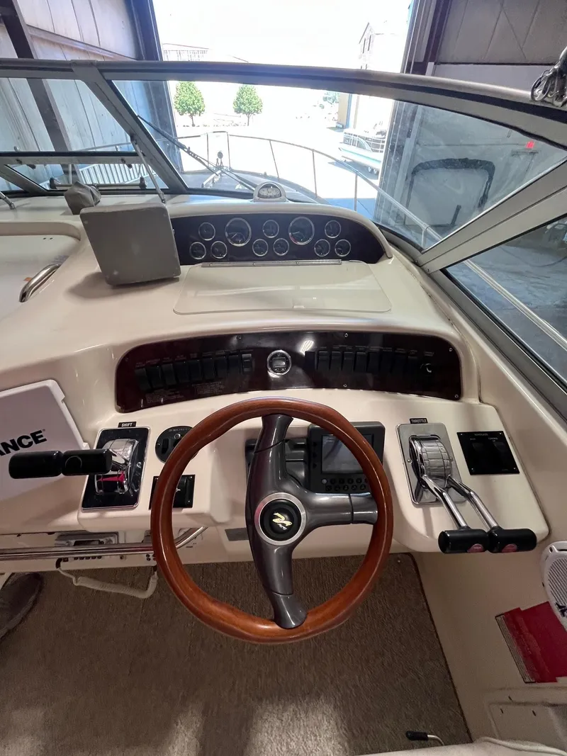 Slide: The Image of Sea Ray 330 Sundancer 1997 - 8