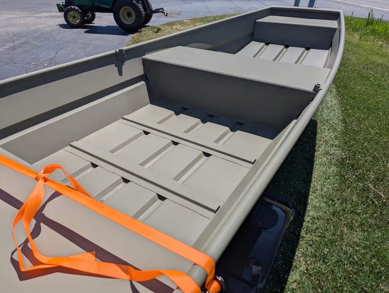 Slide: The Image of Tracker Grizzly 1436 Jon 2024 - 4