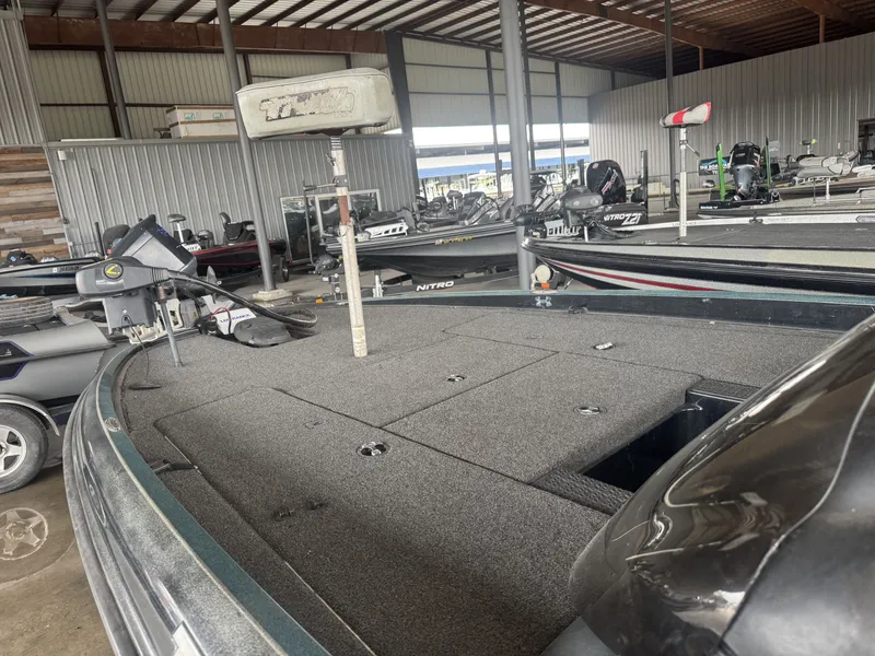 Slide: The Image of Triton Tr 20 2004 - 5