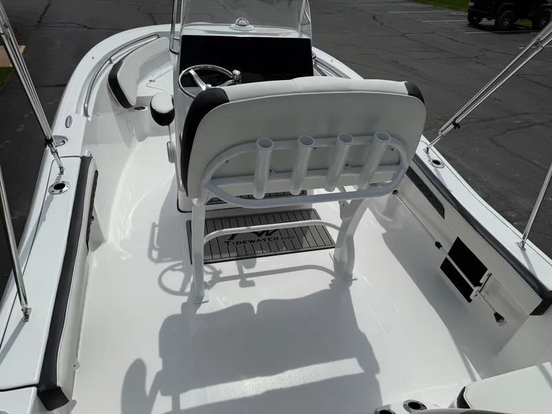 Slide: The Image of Tidewater 198 CC Adventure 2026 - 6