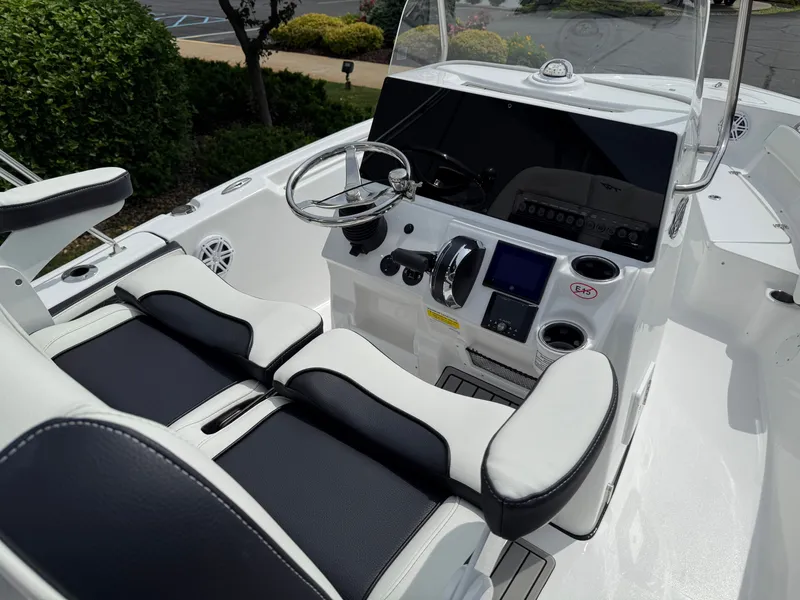 Slide: The Image of Tidewater 198 CC Adventure 2026 - 7