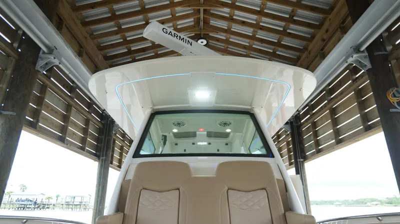 Slide: The Image of Scout 330 LXF 2022 - 55