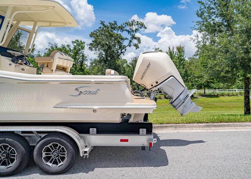 Slide: The Image of Scout 240 XSF 2026 - 3