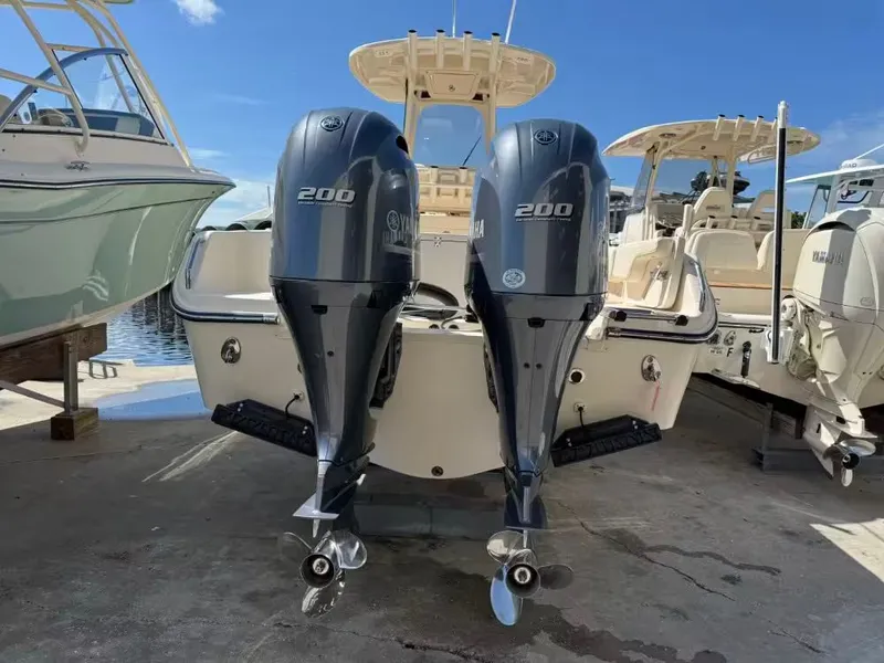 Slide: The Image of Grady-White Fisherman 257 2022 - 5