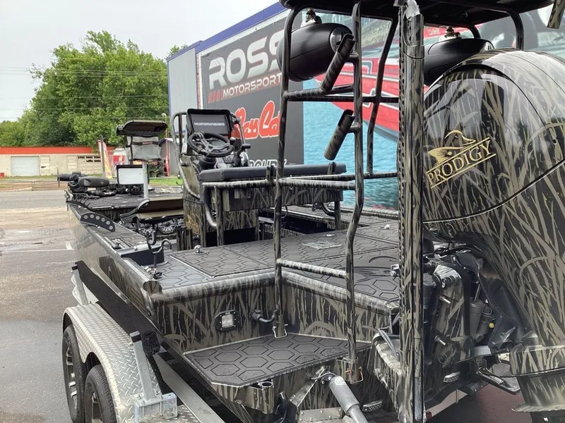 Slide: The Image of Prodigy 2070 Console - Center 2023 - 11