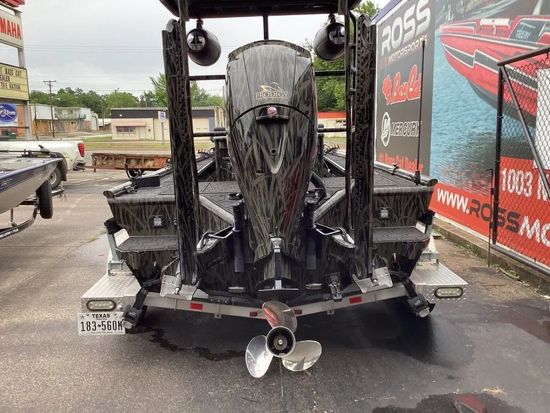 Slide: The Image of Prodigy 2070 Console - Center 2023 - 18