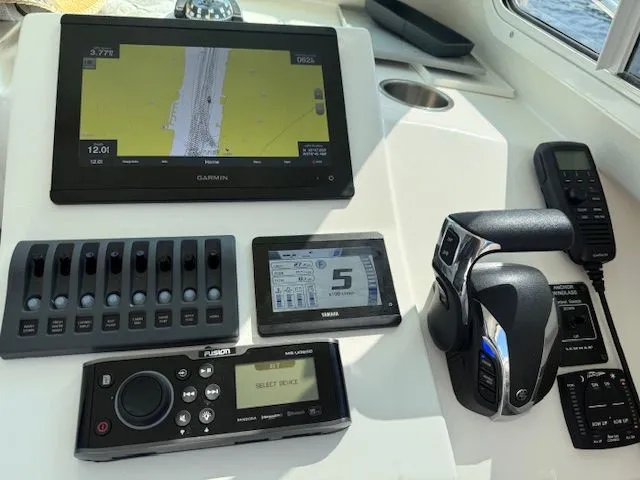 Slide: The Image of Steiger Craft 255 Chesapeake Pilot House 2021 - 6