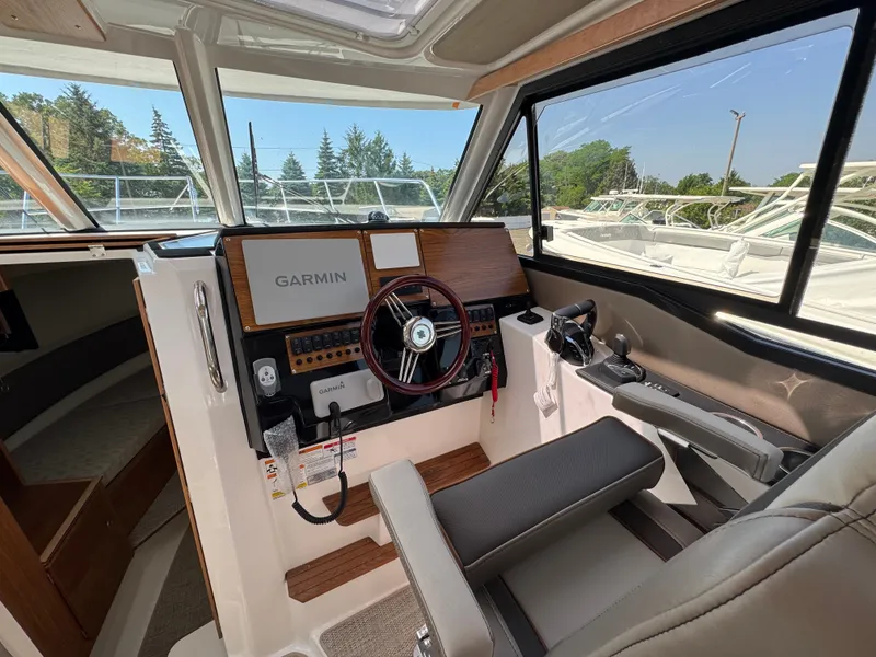 Slide: The Image of Cutwater C-288 Coupe 2026 - 23