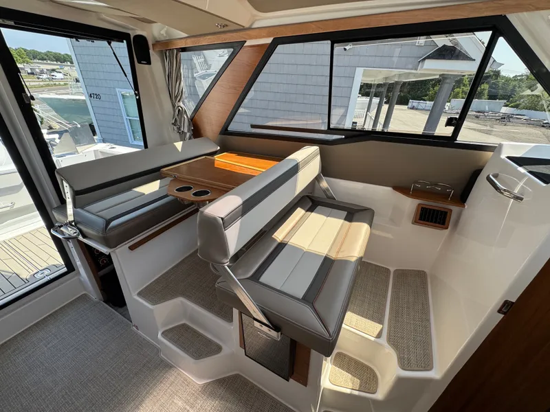 Slide: The Image of Cutwater C-288 Coupe 2026 - 25