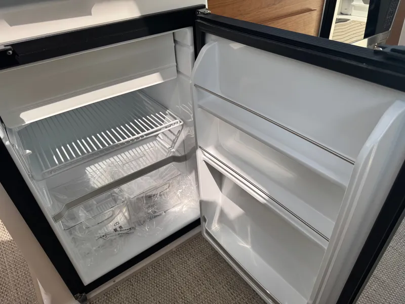 Slide: The Image of Cutwater C-288 Coupe 2026 - 28