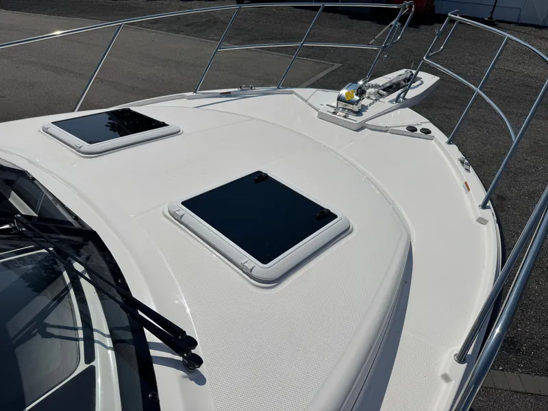 Slide: The Image of Cutwater C-288 Coupe 2026 - 6