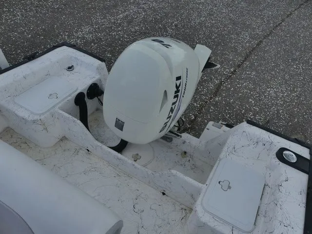 Slide: The Image of Key Largo 180 Cc 2017 - 19