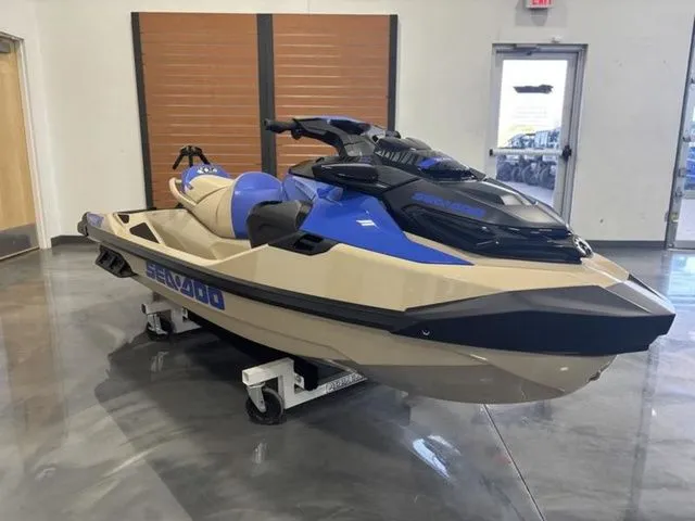 Slide: The Image of Sea-Doo Wake 2025 - 2