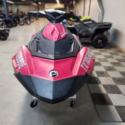 Slide: The Image of Sea-Doo Spark 3Up ROTAX® 900 HO ACE™ Convenience Packag 2015 - 3