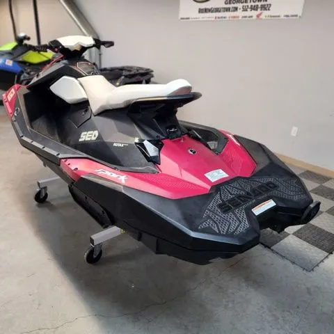 Slide: The Image of Sea-Doo Spark 3Up ROTAX® 900 HO ACE™ Convenience Packag 2015 - 6