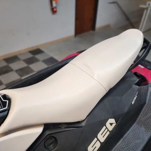 Slide: The Image of Sea-Doo Spark 3Up ROTAX® 900 HO ACE™ Convenience Packag 2015 - 9