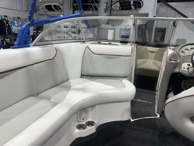 Slide: The Image of Tigé 24V 2005 - 13