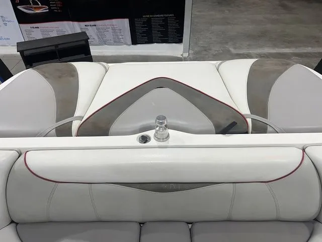 Slide: The Image of Tigé 24V 2005 - 9