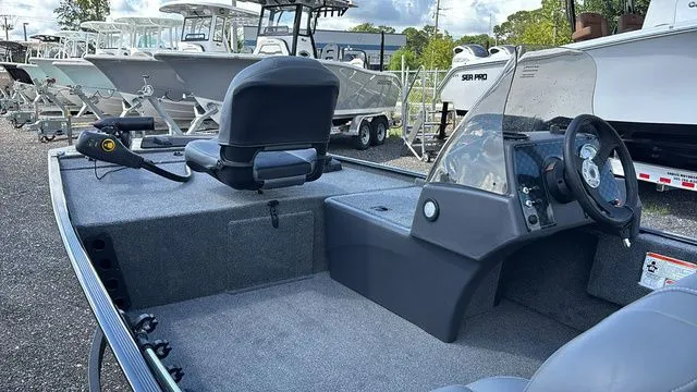 Slide: The Image of Tracker CLASSIC XL 2026 - 15