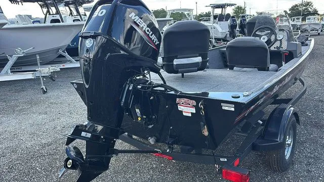 Slide: The Image of Tracker CLASSIC XL 2026 - 7