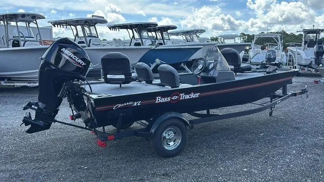 Slide: The Image of Tracker CLASSIC XL 2026 - 8