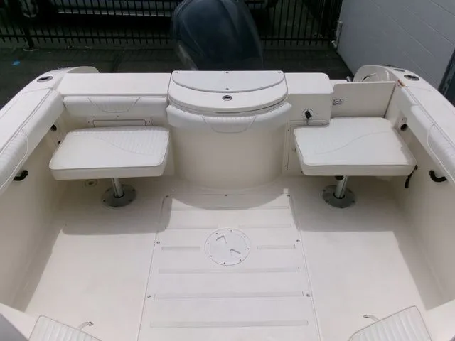 Slide: The Image of Seaswirl 2301 Striper 2008 - 22