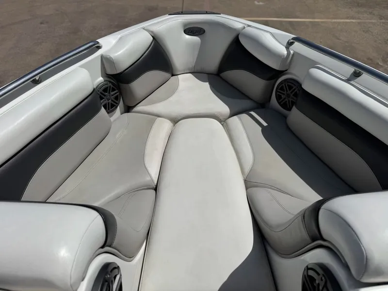 Slide: The Image of Tigé 22Ve 2008 - 14