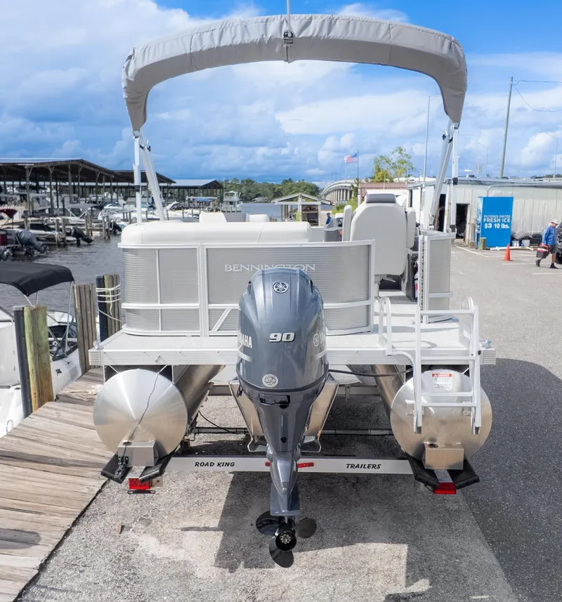 Slide: The Image of Bennington 20 SL 2026 - 5