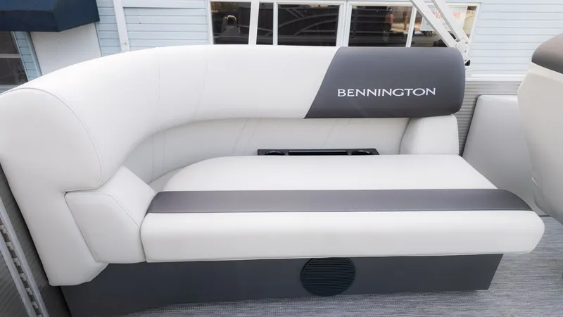 Slide: The Image of Bennington 20 S STERN RADIUS 2026 - 7